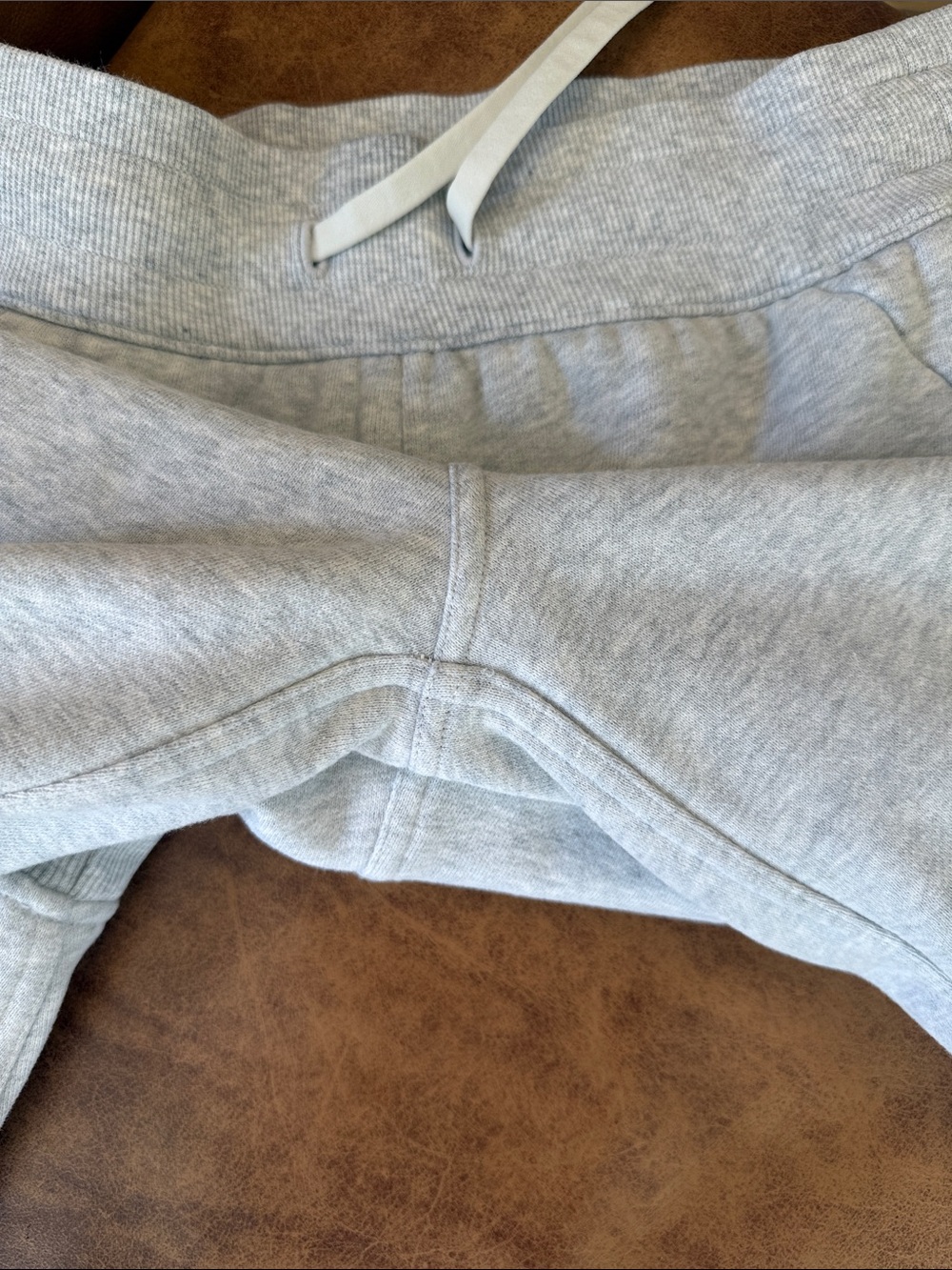 Lululemon Scuba High-Rise Relaxed Jogger Sz 6 Heathered Core Ultra Light Grey - Picture 6 of 8
